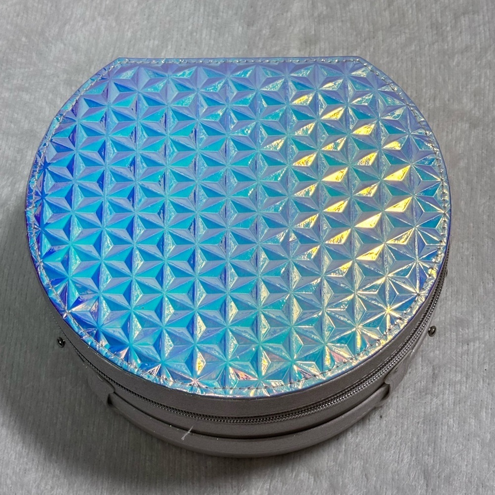Disney Iridescent Blue Cosmetic Bag 🦄🦄 - Picture 7 of 10